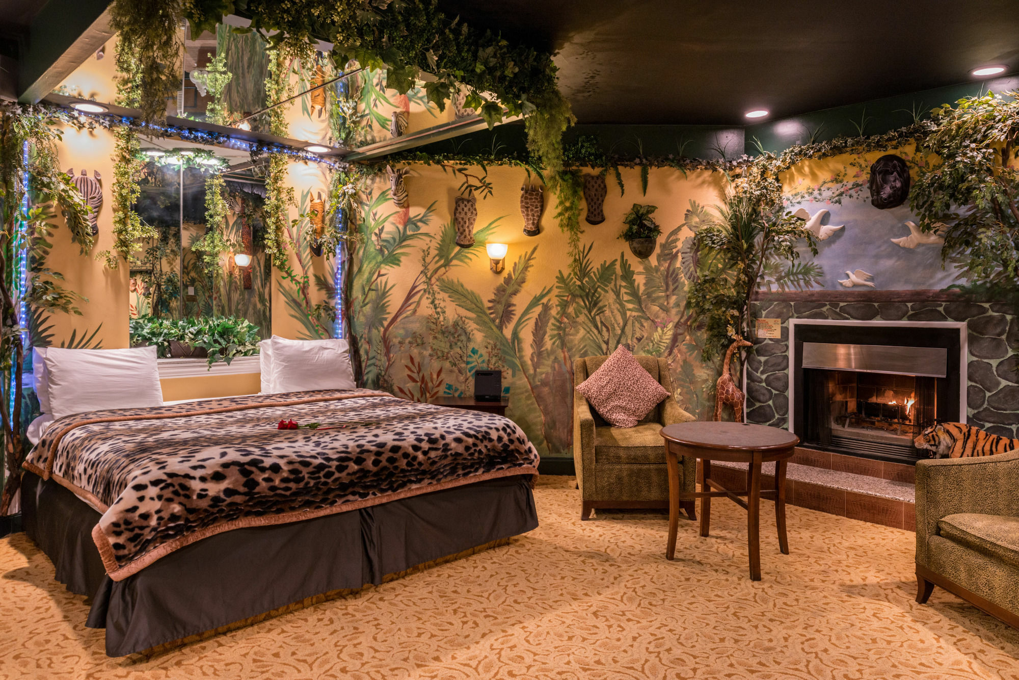 Inn Of The Dove Romantic Luxury & Business Suites Bensalem Exterior photo
